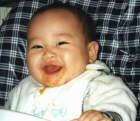 Messy (and funny) things happen when babies start eating solids (7 months)